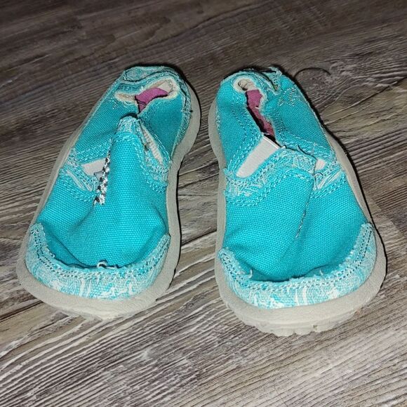 Cushe  turquoise blue slip on canvas shoes  Sz 10 Toddler EUC - Picture 1 of 7